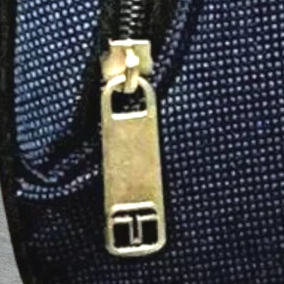 TAG Blue Carry-On Travel Tote Shoulder Bag Duffel Laptop Bag w/ Toiletry bag - Picture 6 of 10